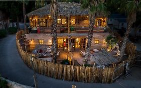 Hotel Pirates World